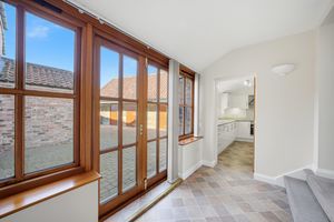 Annexe- click for photo gallery